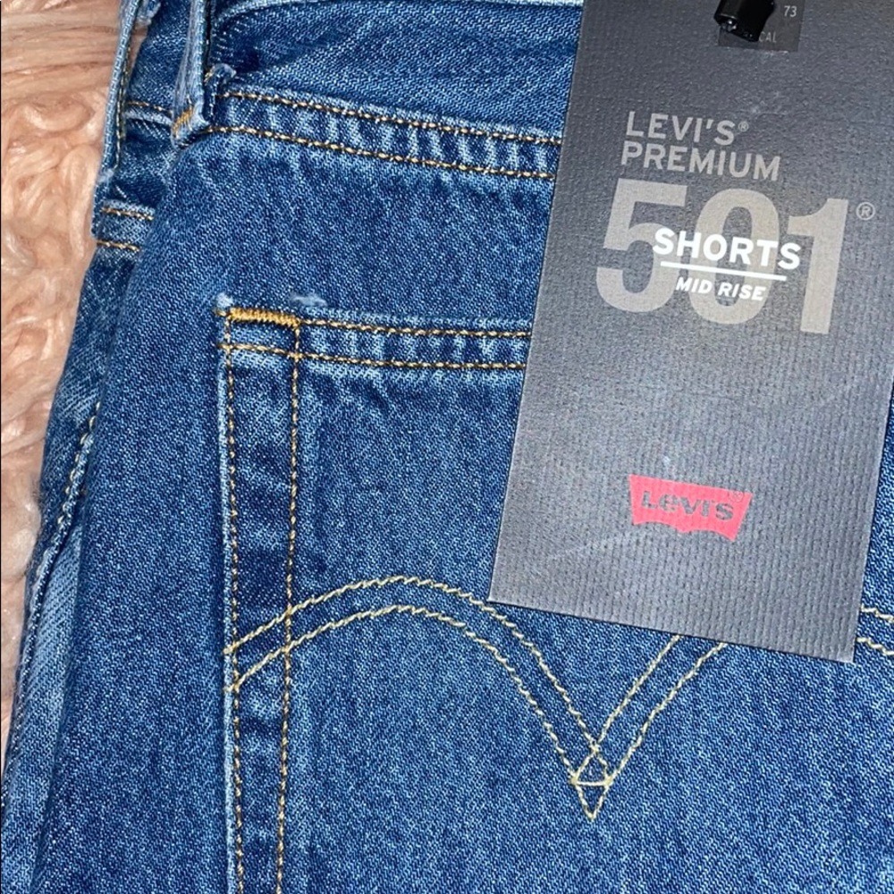 Brand New Levi Shorts - Picture 5 of 7